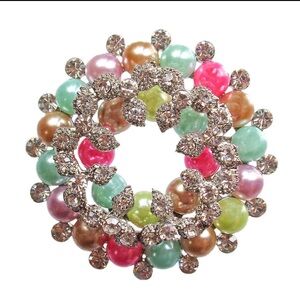 Multi color pearl pin brooch with crystals in pastel color pearls, round  New